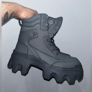 Men’s Lace-up Boots with Chunky Sole in Charcoal
